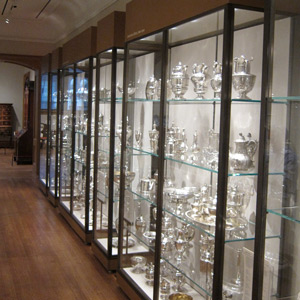 Sealed microclimate cases, American Decorative Arts Silver Gallery, Yale University Art Gallery