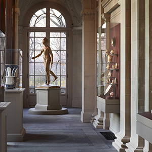Wall-mounted cases with Optium vitrines, The Frick Collection, New York